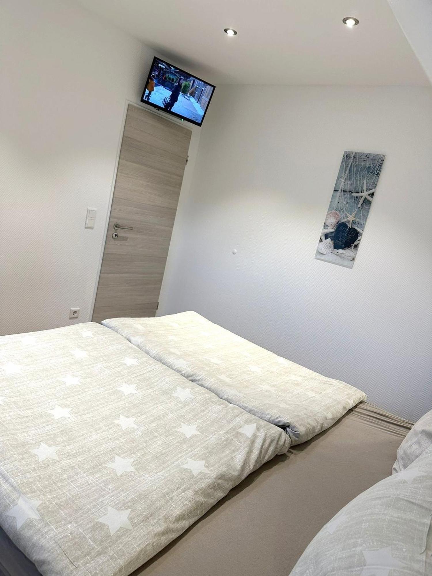 Ferienwohnung Haus Boje "Knurrhahn" Neuharlingersiel Exterior foto